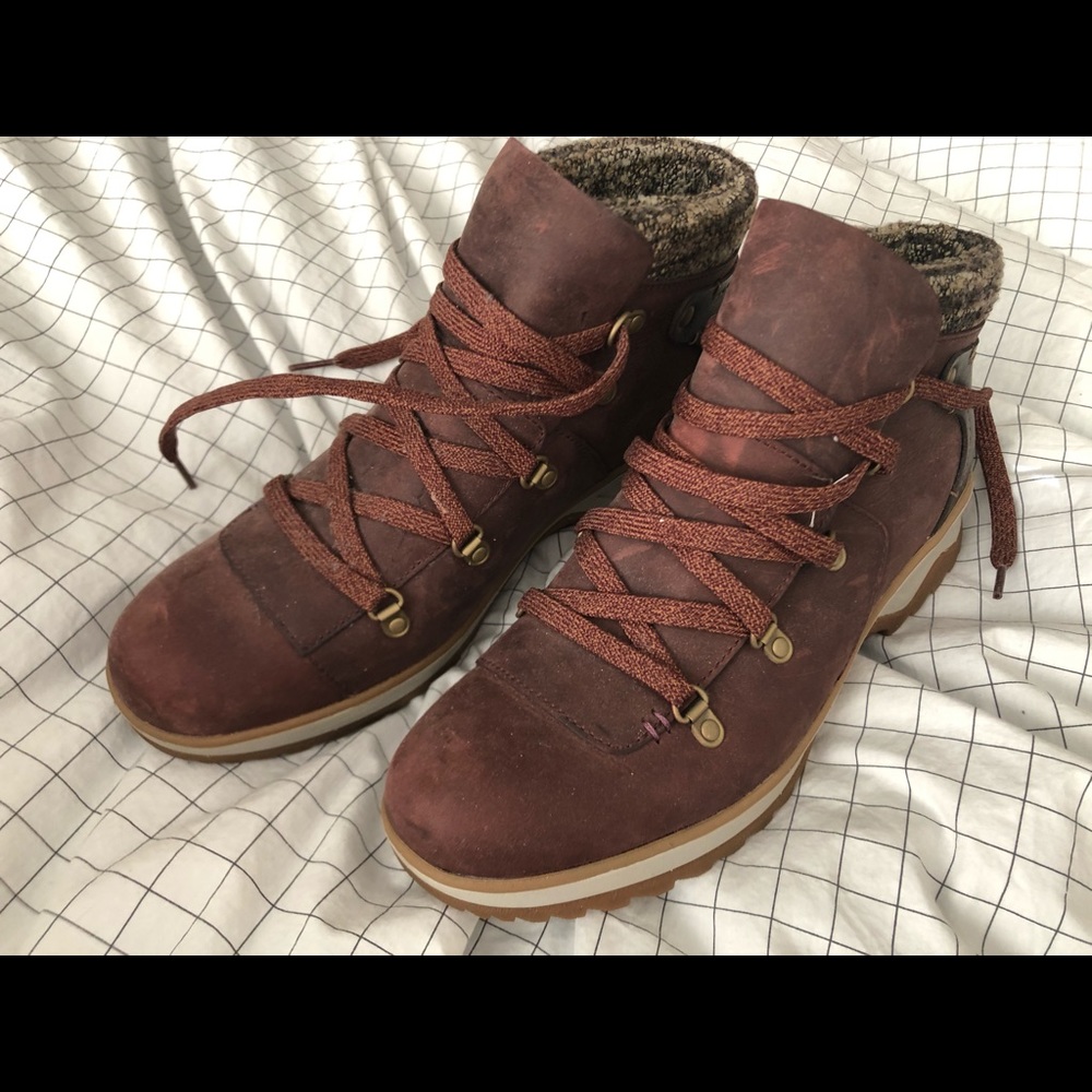 MERRELL Women's Eventyr Bluff Waterproof Boots, 9